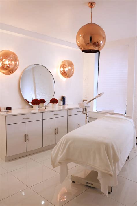 New Yorks Premier Luxury Spa For Vip Clientele Vanessa Marc Spa Home Spa Room Spa Room