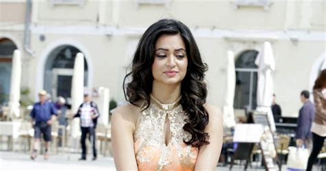 Beauty Galore Hd Kriti Kharbanda In Supe Ranga Movie Hot Photos