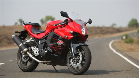 Hyosung Gt250r 2014 Price Mileage Reviews Specification Gallery