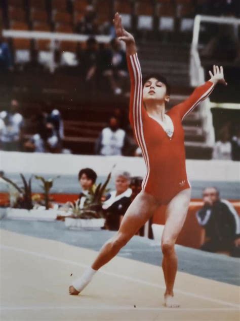 Pin By Yelena On 80s Gymnasts Gymnastics Pictures International Gymnast Female Gymnast