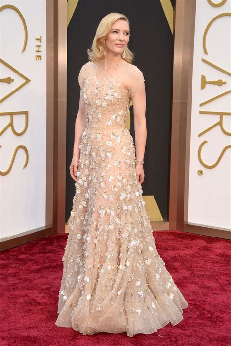 Cate Blanchetts Oscars Outfit Cost 181 Million Dollars Hollywood