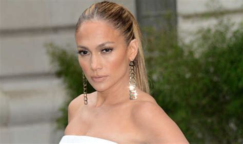 Jennifer Lopez Goes Topless For Film India