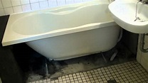 室內裝修 浴缸漏水修繕 - YouTube