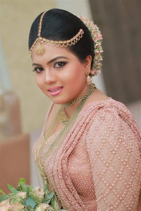 Dressed My Ruchira Sri Lankan Bride Crown Jewelry Brides Accessories