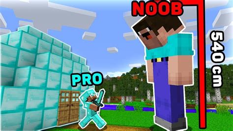 Minecraft Noob Vs Pro Giant Noob Is Destroying Everything In