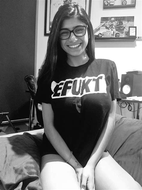 Mia Khalifa Pictures Hotness Rating Unrated