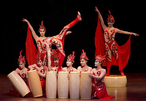 Chinese Acrobats Take The Stage In Newport News Friday Daily Press