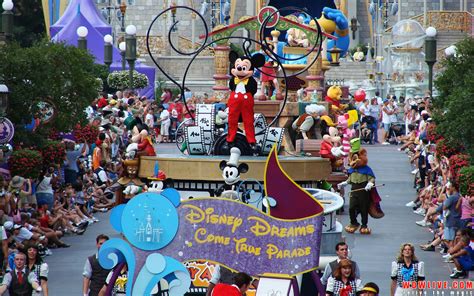 Looking for exceptional deals on ipoh parade, ipoh vacation packages? 30 Days Walt Disney World Challenge | Disney parade ...