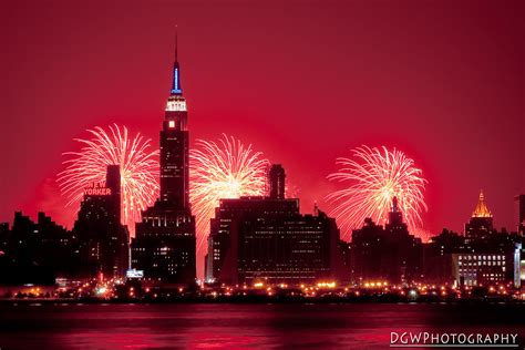 Fireworks Over New York City 2006 Explore January 1 2 Flickr