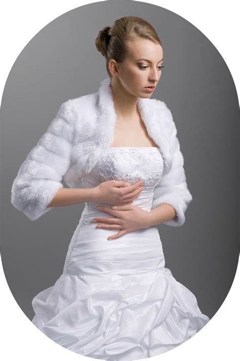 Dieser pinnwand folgen 308 nutzer auf pinterest. Winterbolero für die Braut / Brautjacke aus Nerzimitat zum ...