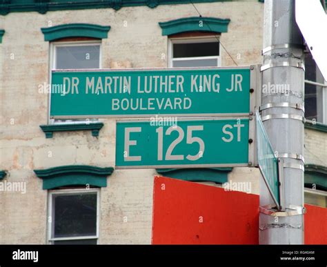 Usa United States Of America New York City Streetsign 125th Street