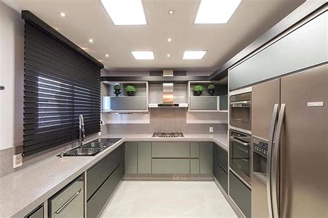 Lampu gantung yang berbentuk menyerupai kerucut juga membuat dapur menjadi lebih hangat. 35 Desain Dapur Minimalis Sederhana dan Modern Terbaru ...