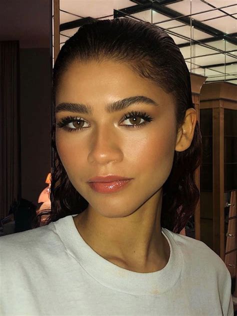 Zendaya Just Wore Our Favorite Hairstyle For Hiding Greasy Roots