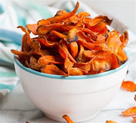 10 Healthy Salty Snacks That Totally Hit The Spot When Youre Hangry