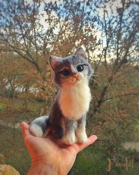 Needle Felted Wool Cat Face Cute Handmade Realistic Kitten Replica In