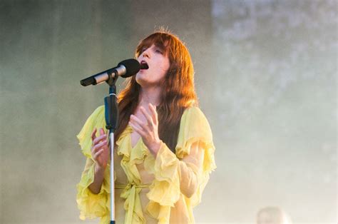 Complete list of florence and the machine songs. LISTEN: Florence + The Machine Share New "Sky Full of Song" | Mix 104.1