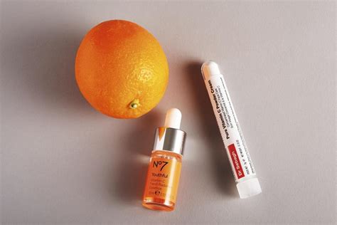 You beauty! No 7 Youthful Vitamin C Fresh Radiance Essence - review