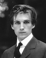 young Ralph Fiennes | Ralph fiennes, Old hollywood, Hollywood