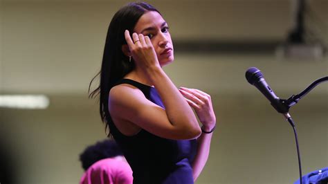 alexandria ocasio cortez threatened by police officer in facebook post