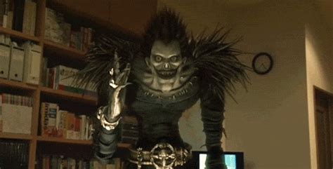 Ryuk, the shinigami, or god of death, who dropped the death note into the human world, warns light that someone is on his trail. Ten Reasons To Love Death Note | Lindsey Reads