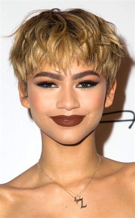 Zendaya Rocks Blond Pixie Cut And Black Strapless Dress At Shoe Collection Launch Event E