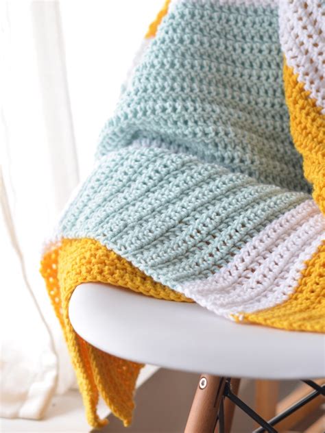 Gender Neutral Baby Blanket Free Pattern Perfect For Beginners