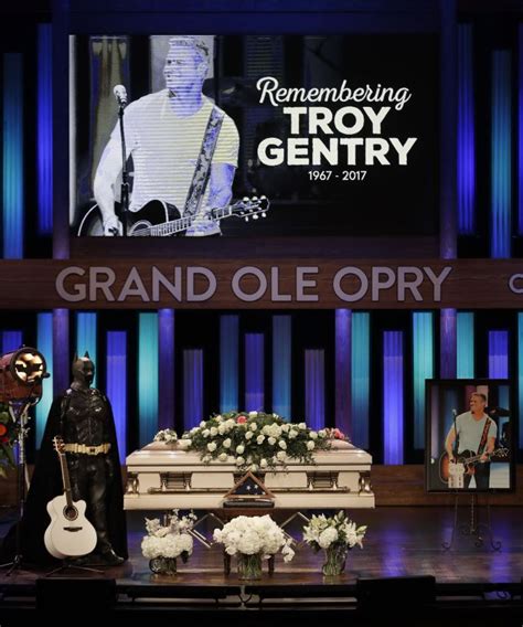 Troy Gentrys Memorial Photos From Late Singers Funeral Hollywood Life