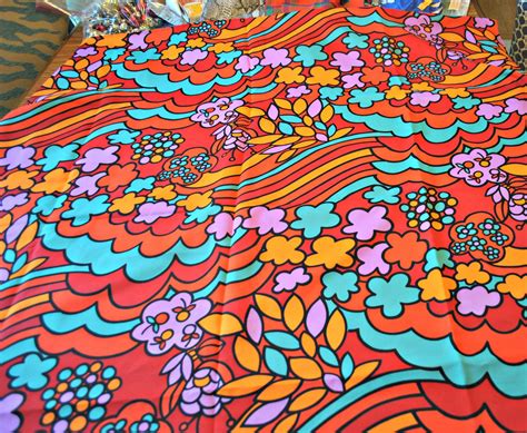 New Unused Vintage Bright Large Print Fabric By The Yard Etsy