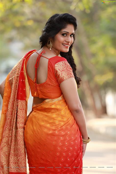 Indian Celebrity Sexy Girls Aunty Saree Pose Hq Image Gallery My Xxx