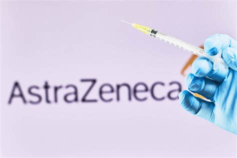 Vaccino Astrazeneca Solo Agli Over 60 Seconda Dose Con Pfizer O