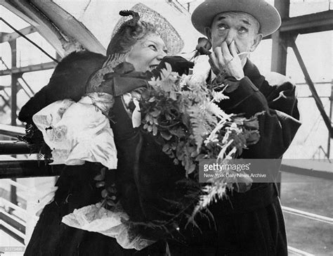 News Photo Movie Comedian Stan Laurel And His Wife Ida As Laurel Und Hardy Stan Laurel