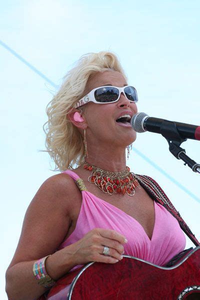 Lorrie Morgan Plays And Sings For Her Fans At The Hooked On Music Show