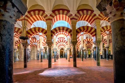 Places Of Worship La Mezquita Catedral De Cordoba Review Of Religions