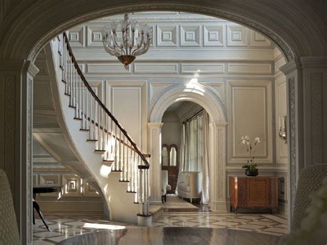 Georgian Colonial Mansion Inside