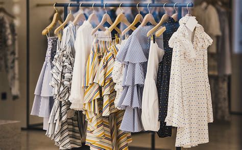 5 Tips For Using Clothes Racks For A Clothing Store Fashionisers©