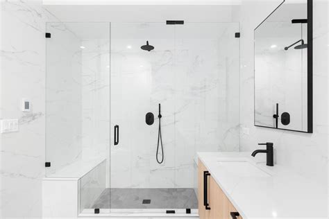 11 Gorgeous Bathrooms With Black Fixtures