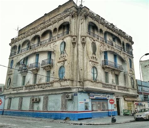 Tunisie Côté Mer Immeuble Colonial De Style Art Déco à Tunis Avenue