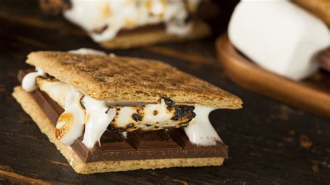 9 Essential Tips For Making The Best Smores Ever Sheknows