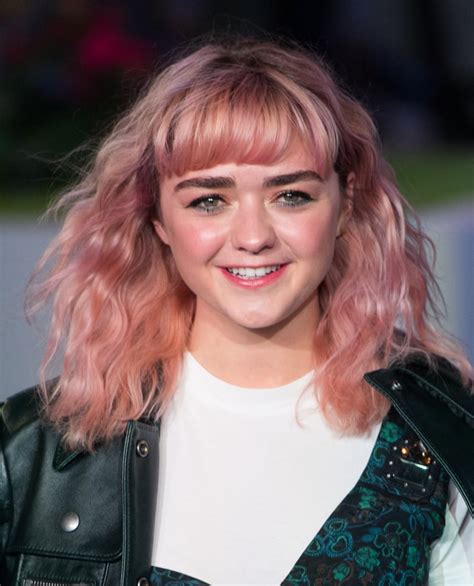 Maisie Williams At The European Premiere Of Mary Poppins Returns In