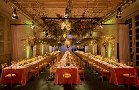 Das haus der kunst in der prinzregentenstraße in münchen hat eine bewegte geschichte: Exclusive Location von Feinkost Käfer - Haus der Kunst ...