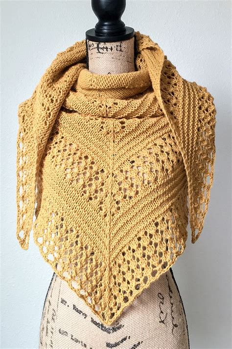 13 free shawl knitting patterns you'll love to stitch. Knitting pattern for Pumpkin Spice Shawl - Pumpkin Spice ...