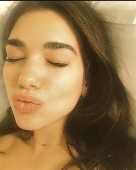 Dua Lipa Waiting For A Facial Scrolller