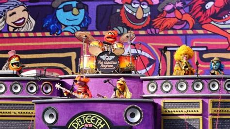 New Series The Muppets Mayhem Starring The Electric Mayhem Band