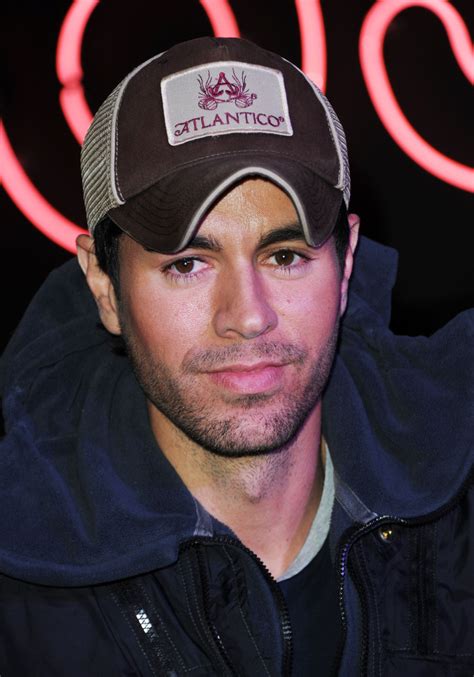 Enrique Iglesias Gives His Cousins Campaign For Congress A Much Needed