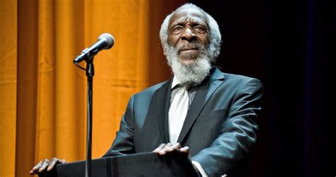 Legendary Comedian And Civil Rights Activist Dick Gregory Dies At 84