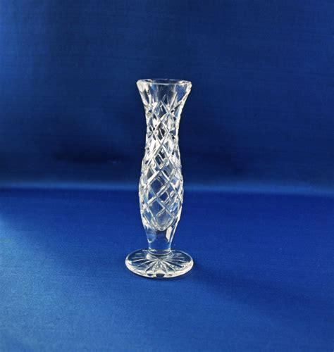 Vintage Lead Crystal Diamond Pattern Bud Vase Etsy Diamond Pattern Diamond Crystal Bud Vases