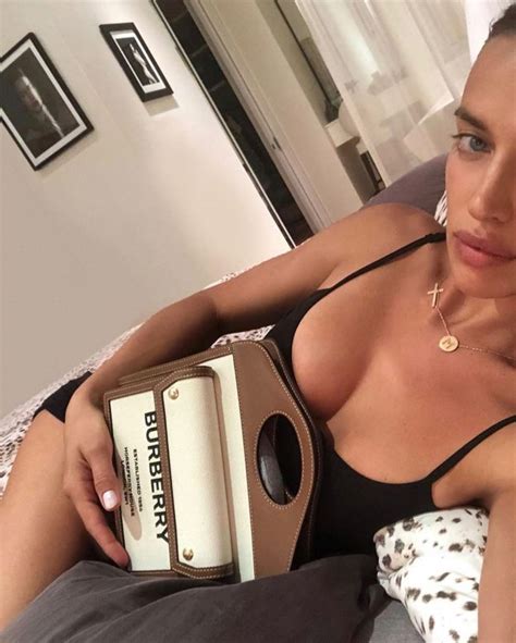 irina shayk posted a sexy selfie in lingerie 4 photos the fappening