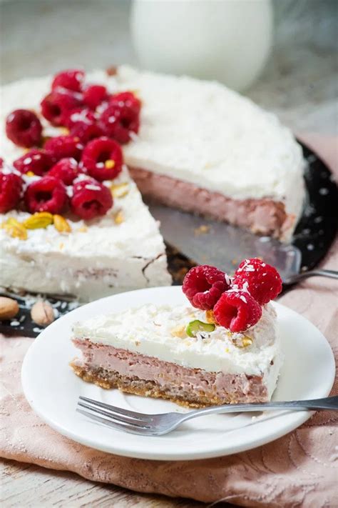 There's nothing quite like the delicious taste of fresh raspberries paired with that crunchy. Keto Raspberry Cheesecake | Recipe | Raspberry cheesecake ...