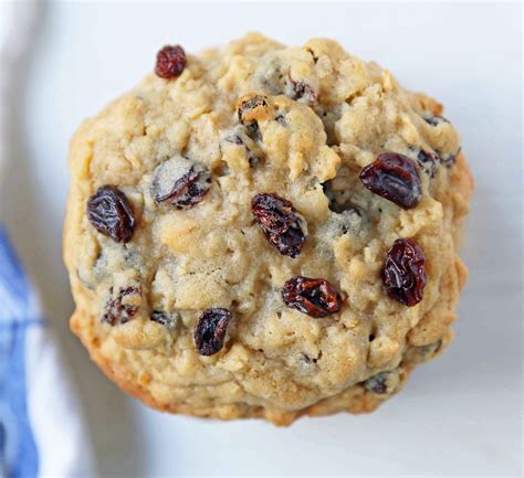 Soft And Chewy Oatmeal Raisin Cookies Bows And Bentos