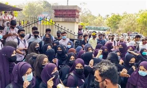 Karnataka Cm Announces Closure Of Karnataka Schools And Colleges After Protests Turn Violent
